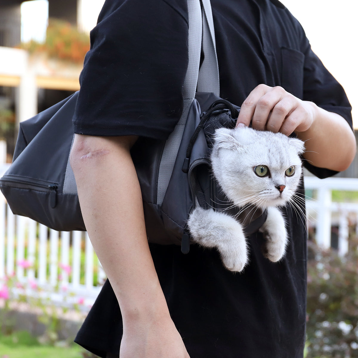 Cat Travel Bag Double Lined Anti Scratch And Bite Pet Bags — product detail