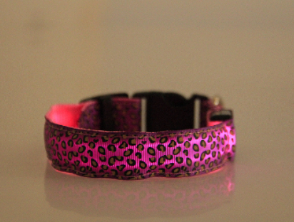 LED Dog Collar Safety Adjustable Nylon Leopard Pet Collar — product detail
