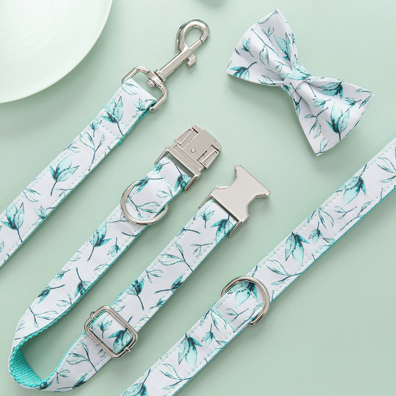 Leaf-Print Dog Collar & Leash — product detail
